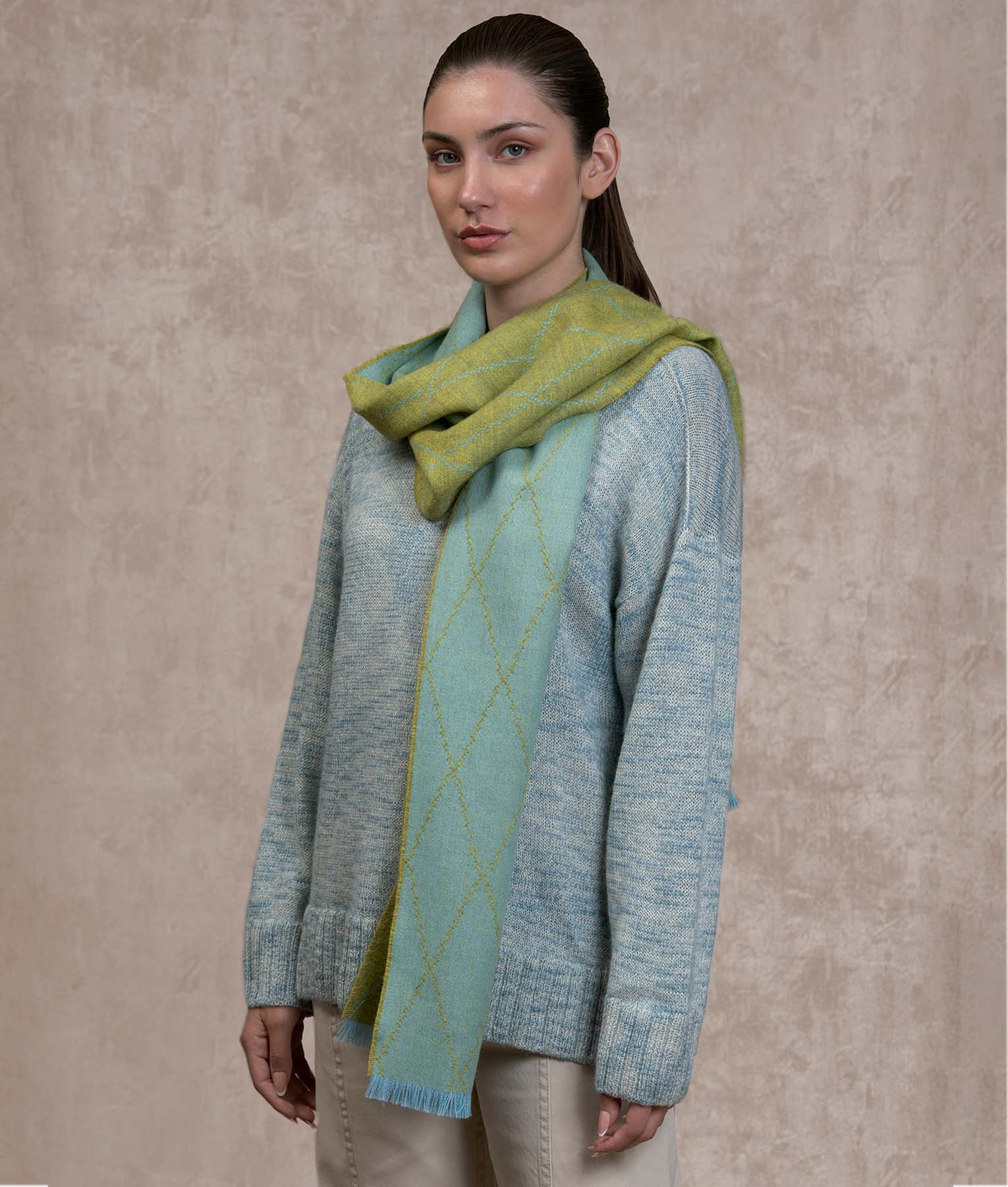 Los Coquitos Sarga Scarf - Air blue and Oasis green