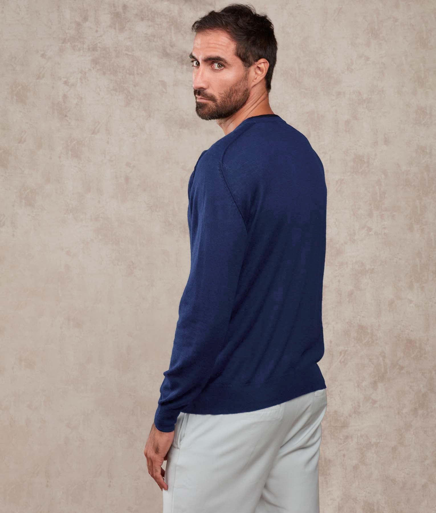 Mens Crew Sweater - in the navy