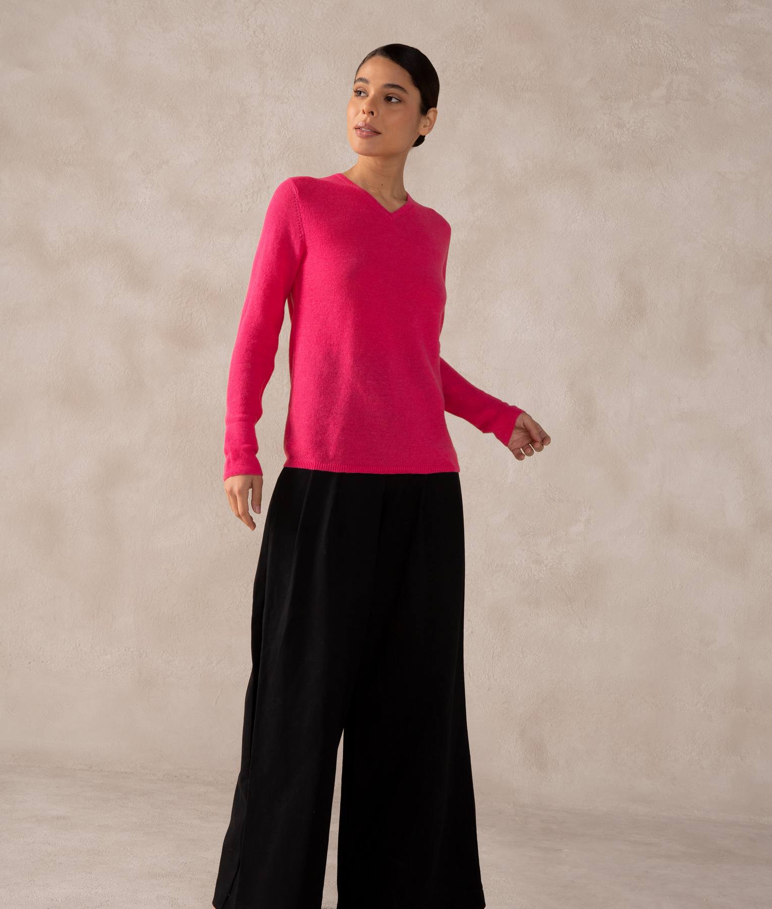Links Basic Vee Sweater - Magenta Pink