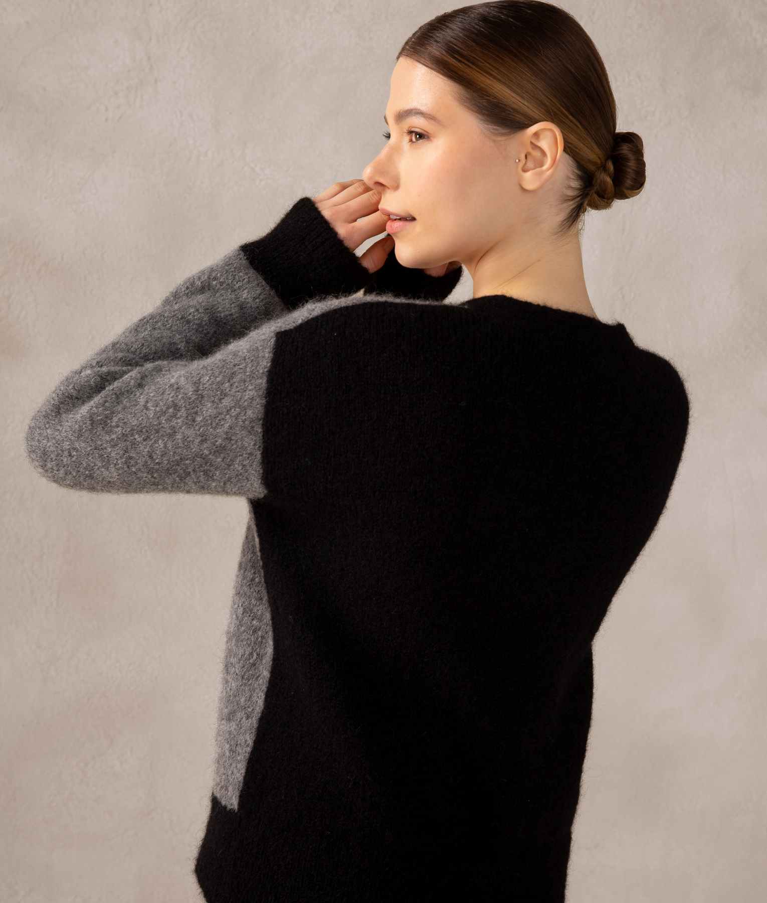 Easy Fit Color Blocked Cardigan - Gray And Black Shark Skin