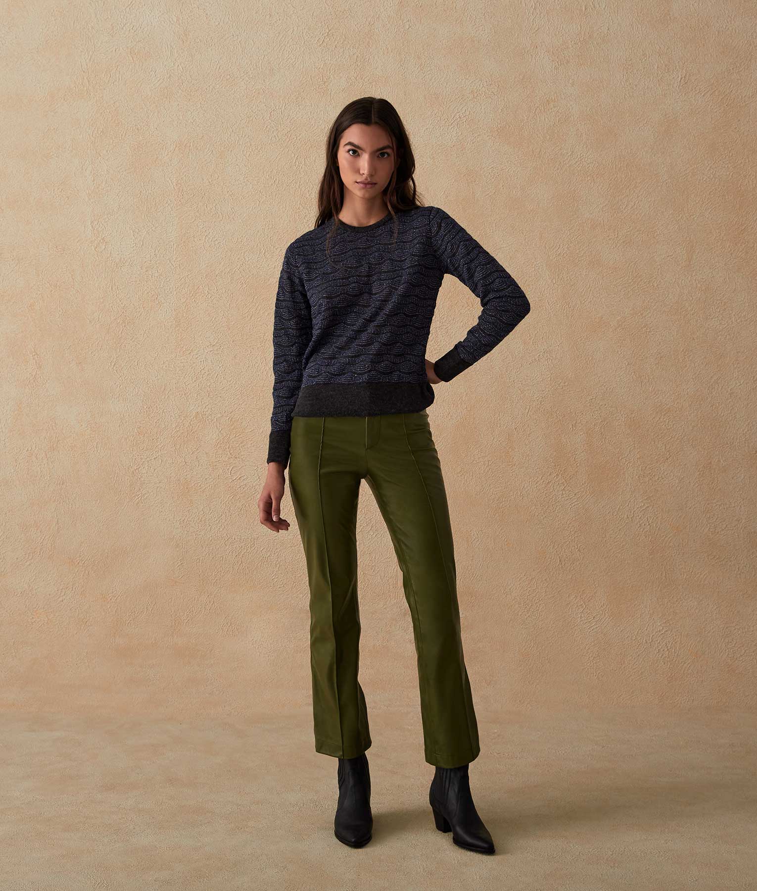 Transfers Basic Sweater - Raven And Patriot Blue