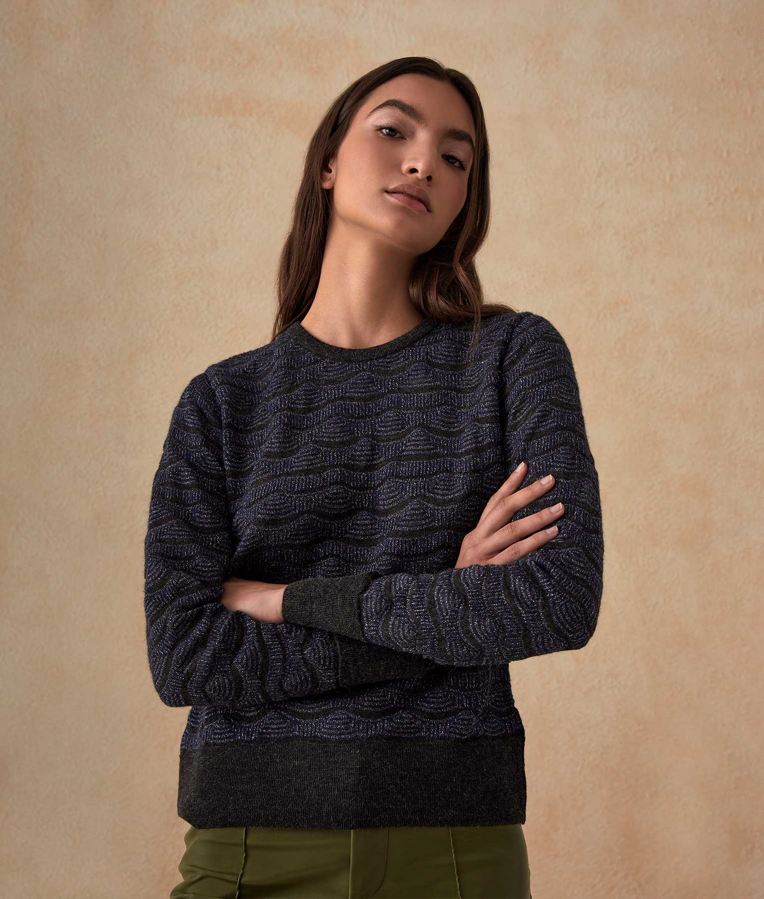 Transfers Basic Sweater - Raven And Patriot Blue