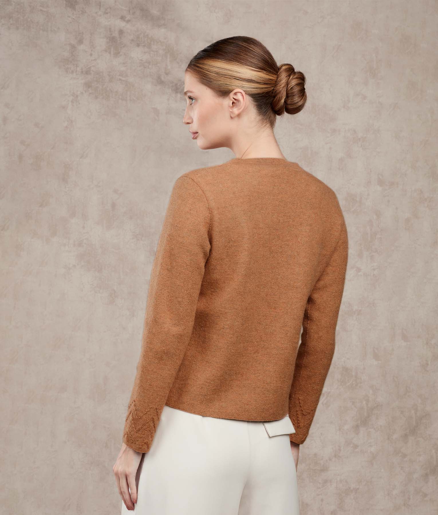 Bw Crew Neck Sweater With Pockets - Pecan Brown