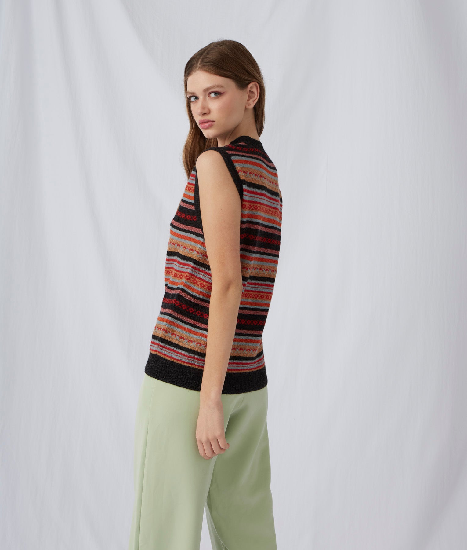 Striped Links & Jacquard Scoope Neck Vest - Red Lollipop And Iron Door