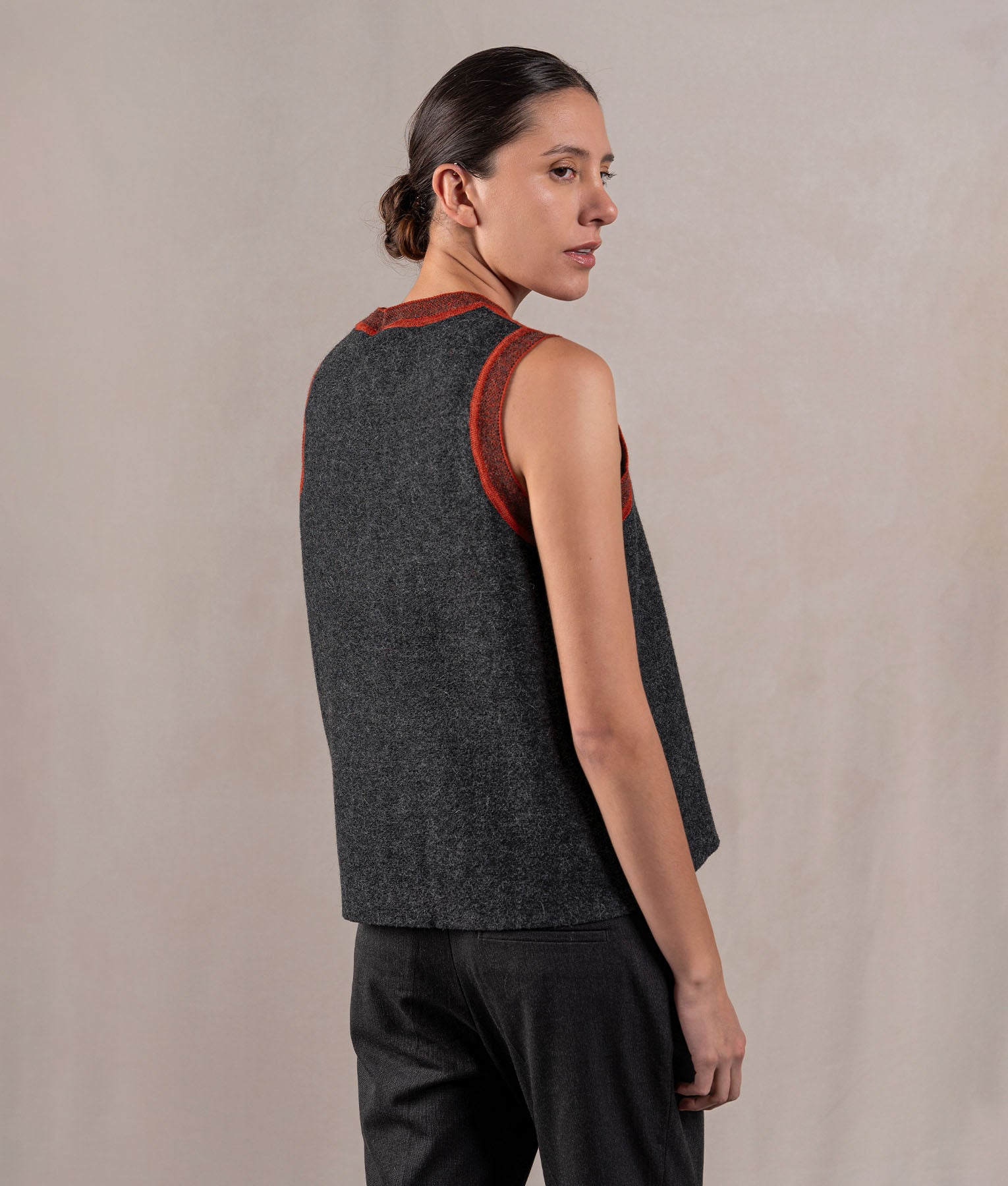 Patch Crew Neck Vest - Pirate Black And Red