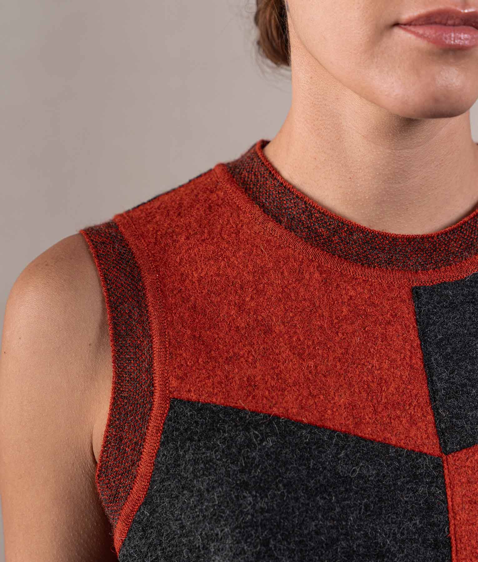 Patch Crew Neck Vest - Pirate Black And Red