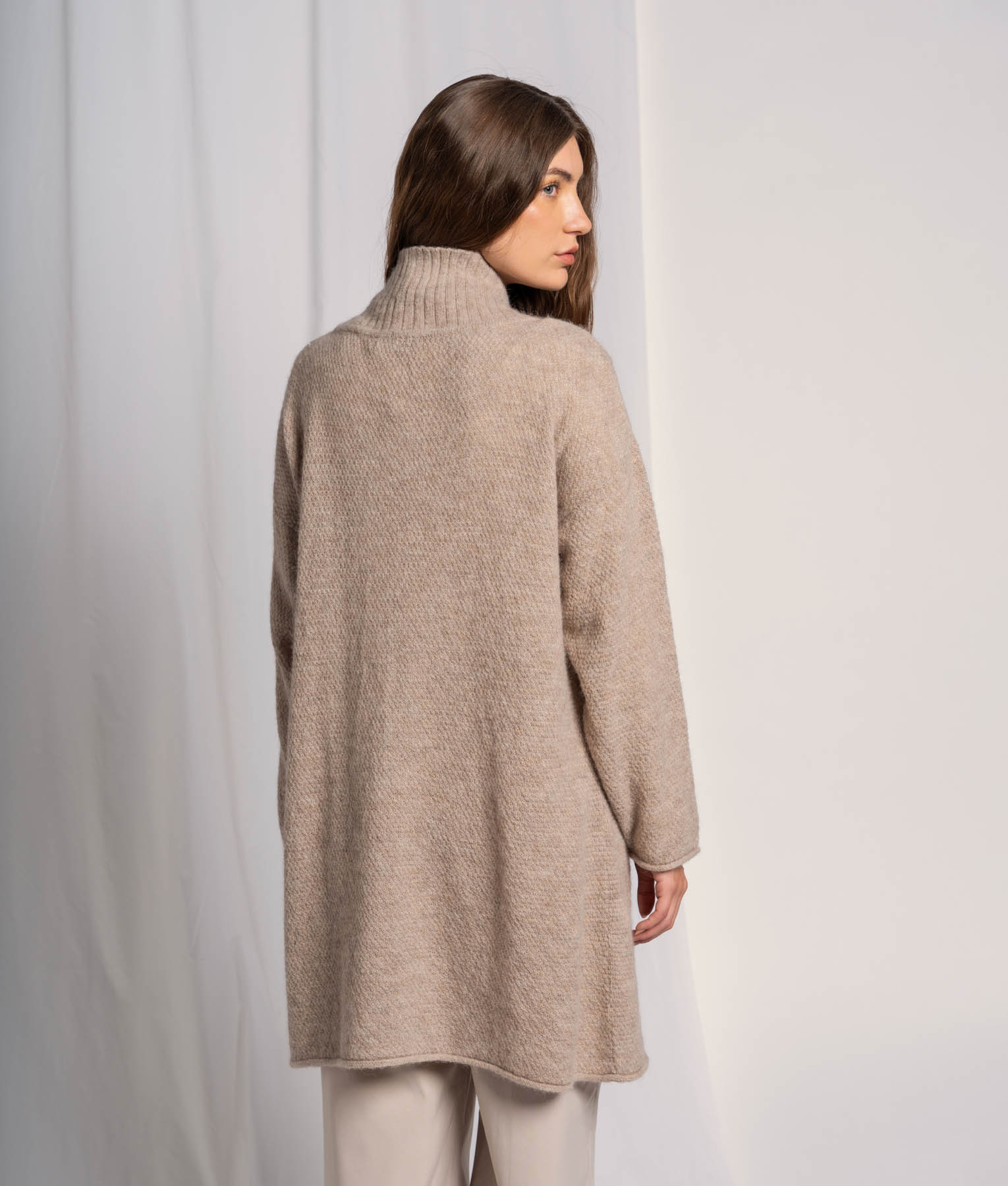 Long Seed Stitch Cardigan With Details
