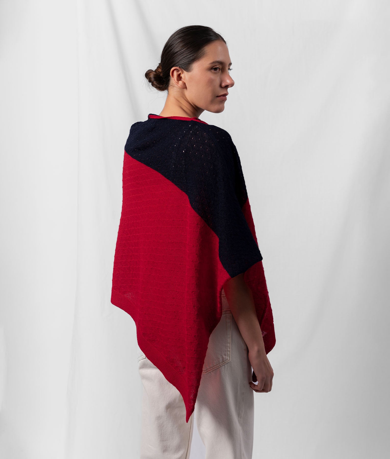 Links Diamond Poncho - Deep Red And Black