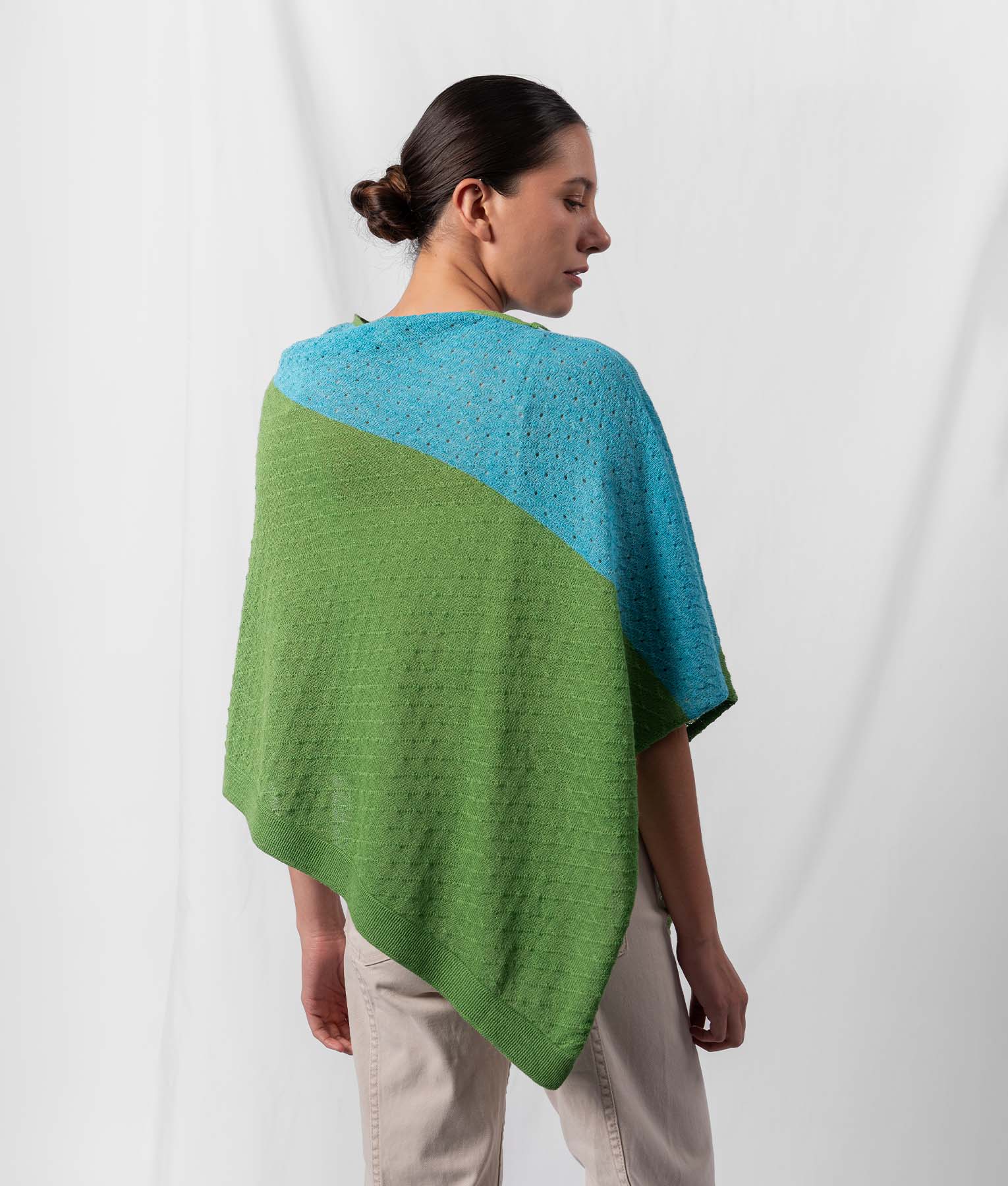 Links Diamond Poncho - Grass Green And Bright Sky Blue