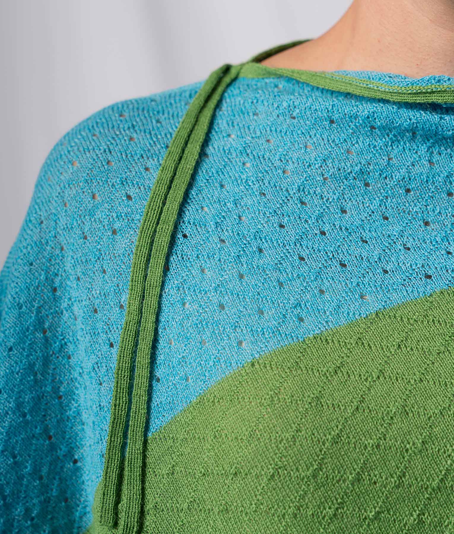 Links Diamond Poncho - Grass Green And Bright Sky Blue