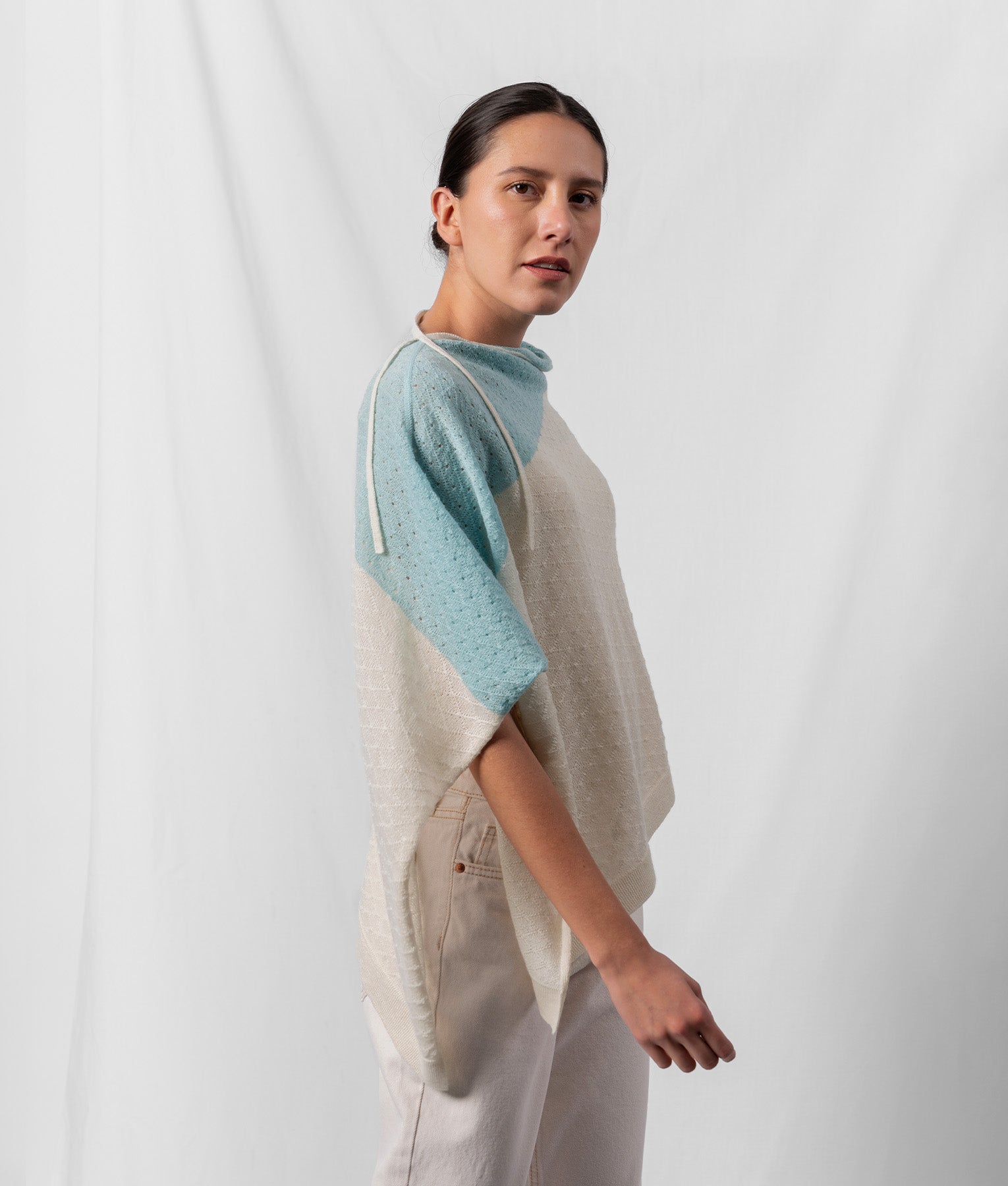 Links Diamond Poncho - Ivory And Icy Blue