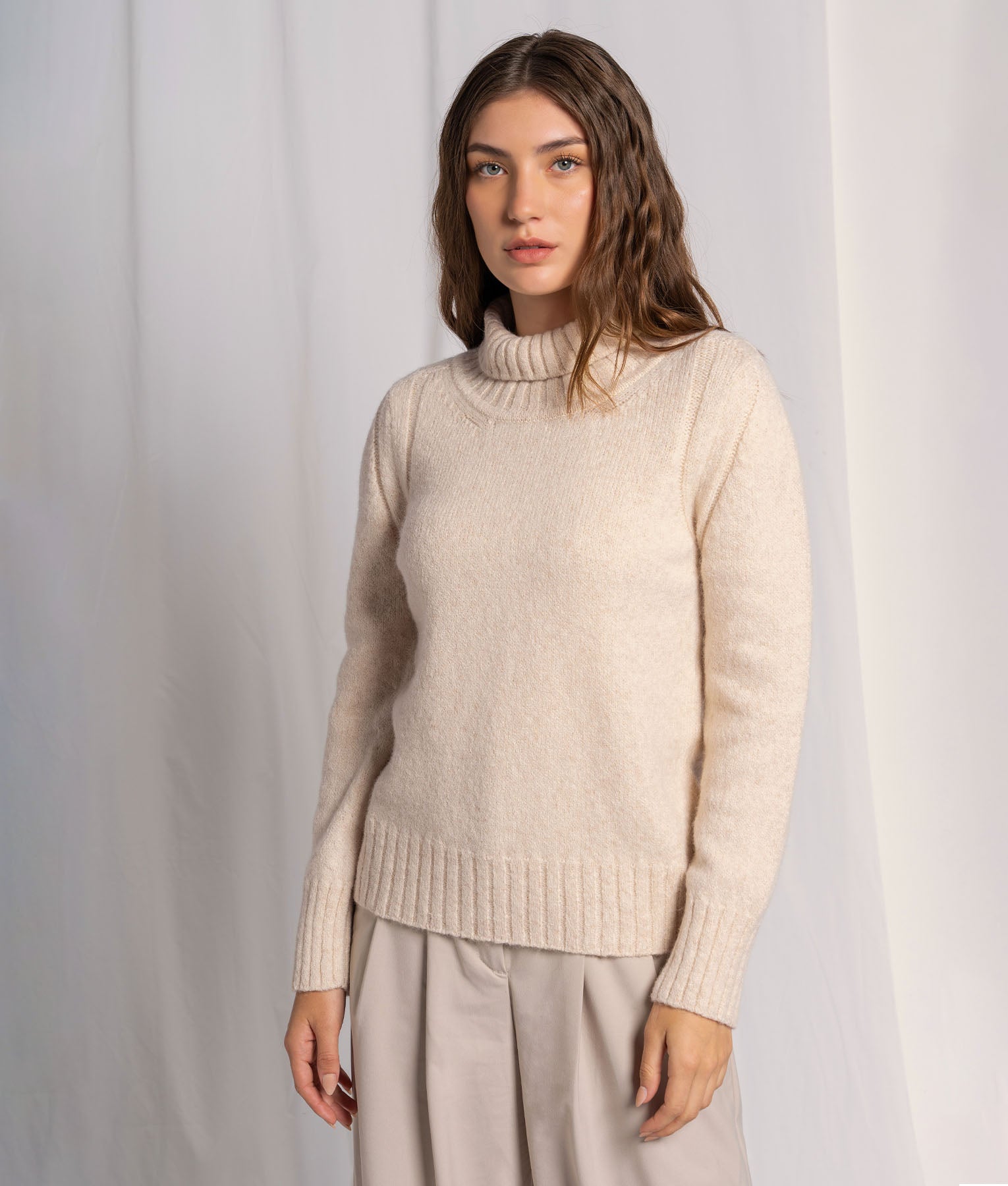 Sweater High Neck