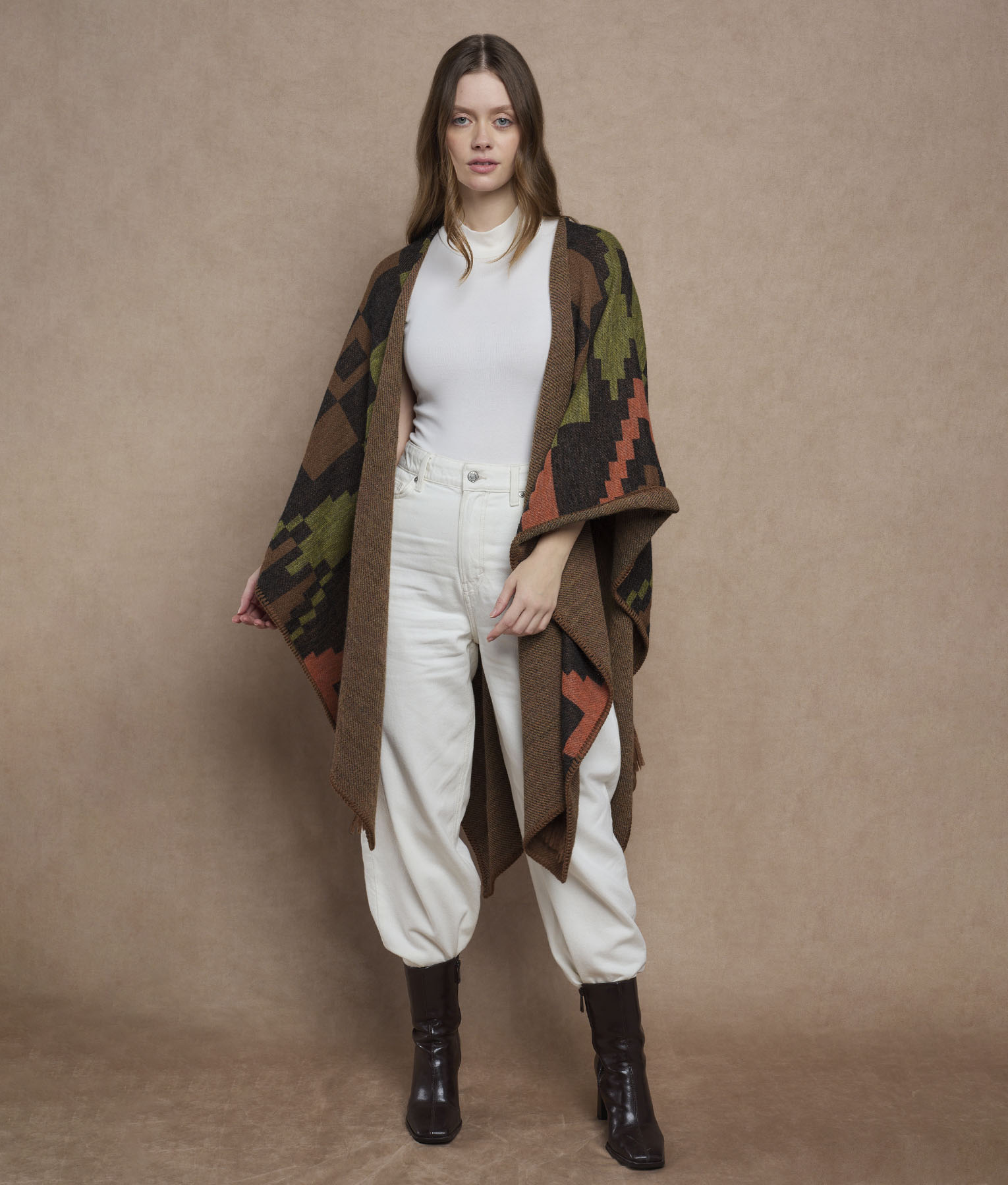 Mago Jacquard Cape