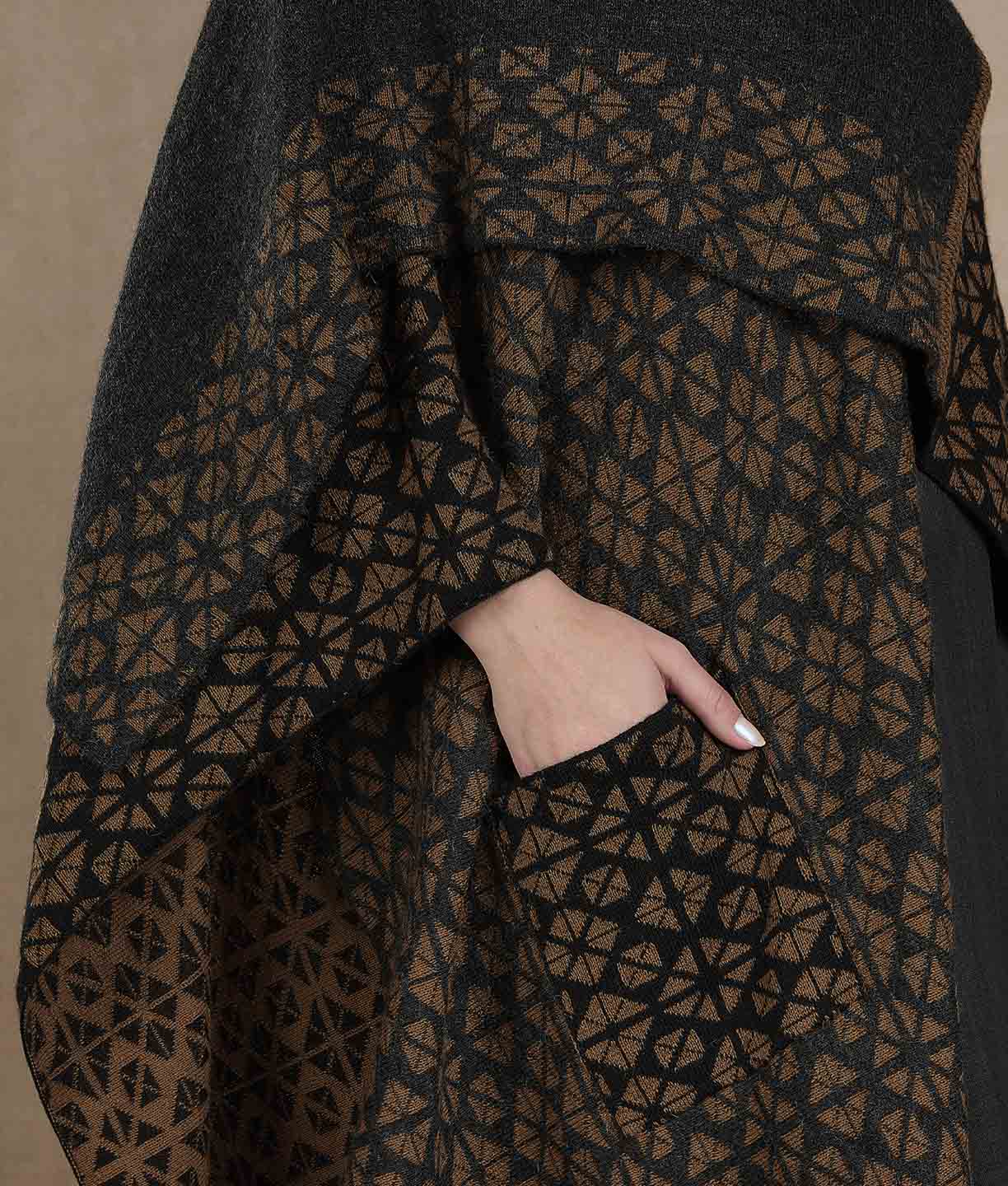 Geometric Alpaca Cape