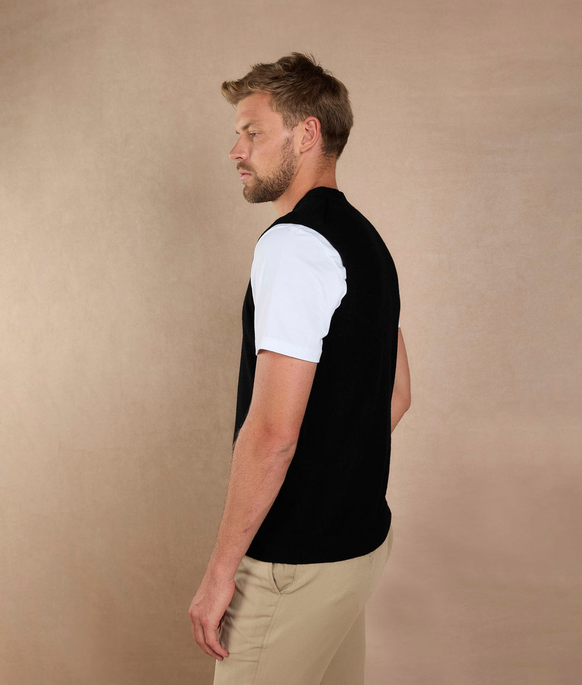 Classic V-Neck Vest - Black
