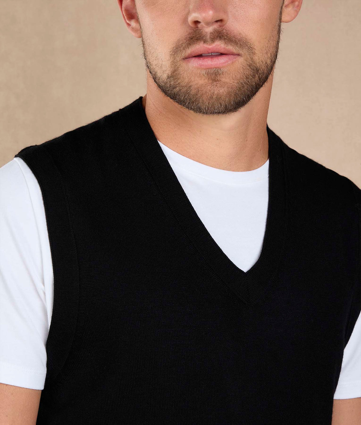 Classic V-Neck Vest - Black