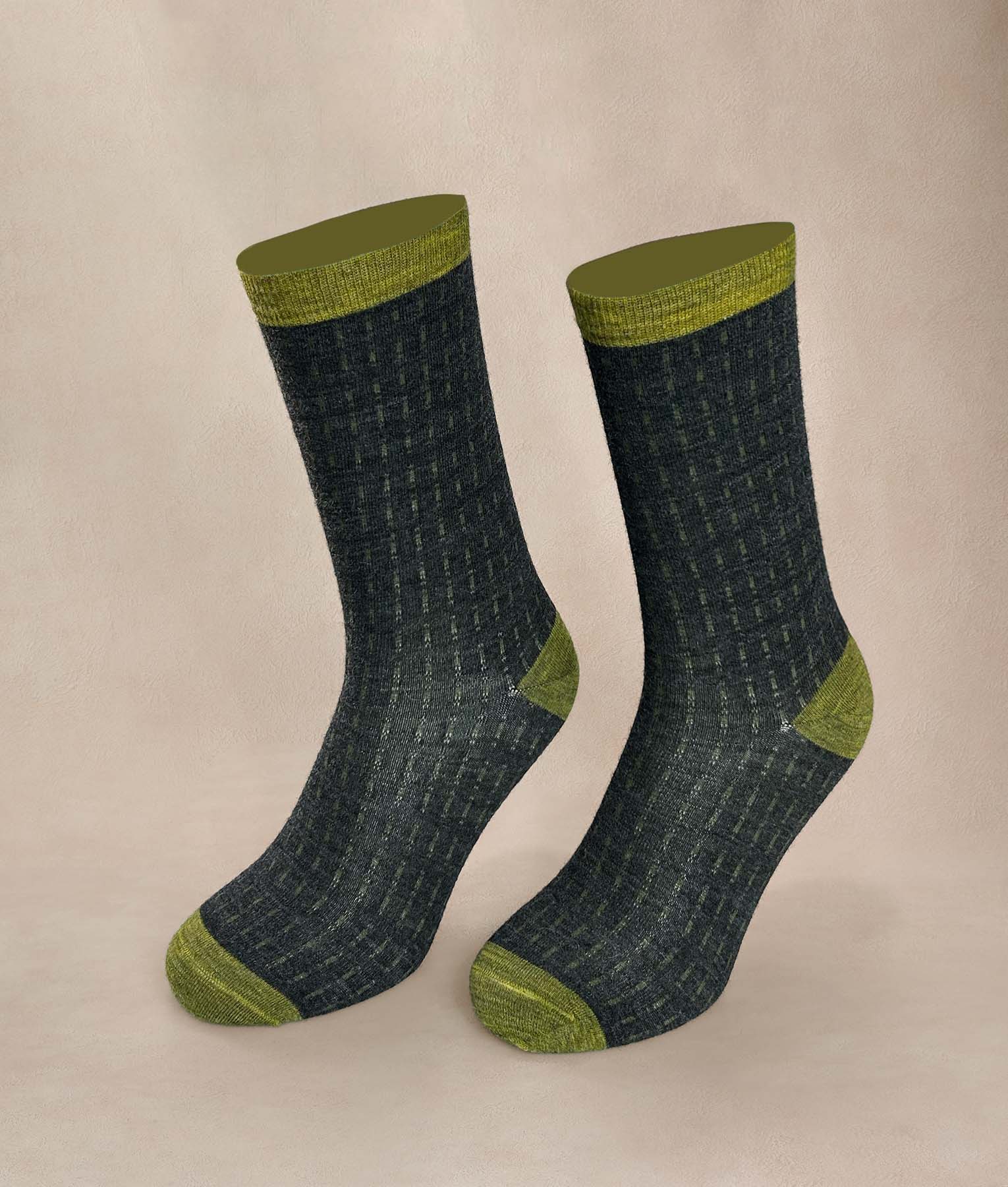Women Socks Lines Interrupted - green