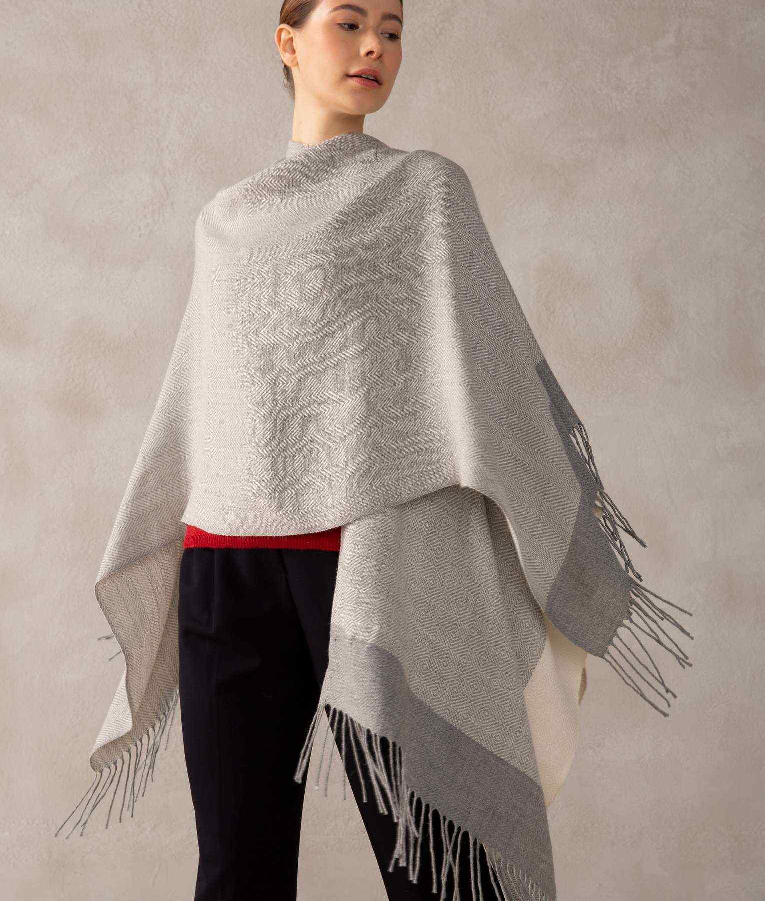 Ethnic Cape - Antique White And Supreme Gray
