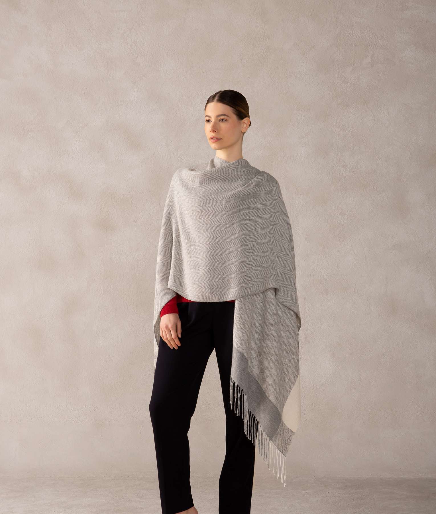 Ethnic Cape - Antique White And Supreme Gray