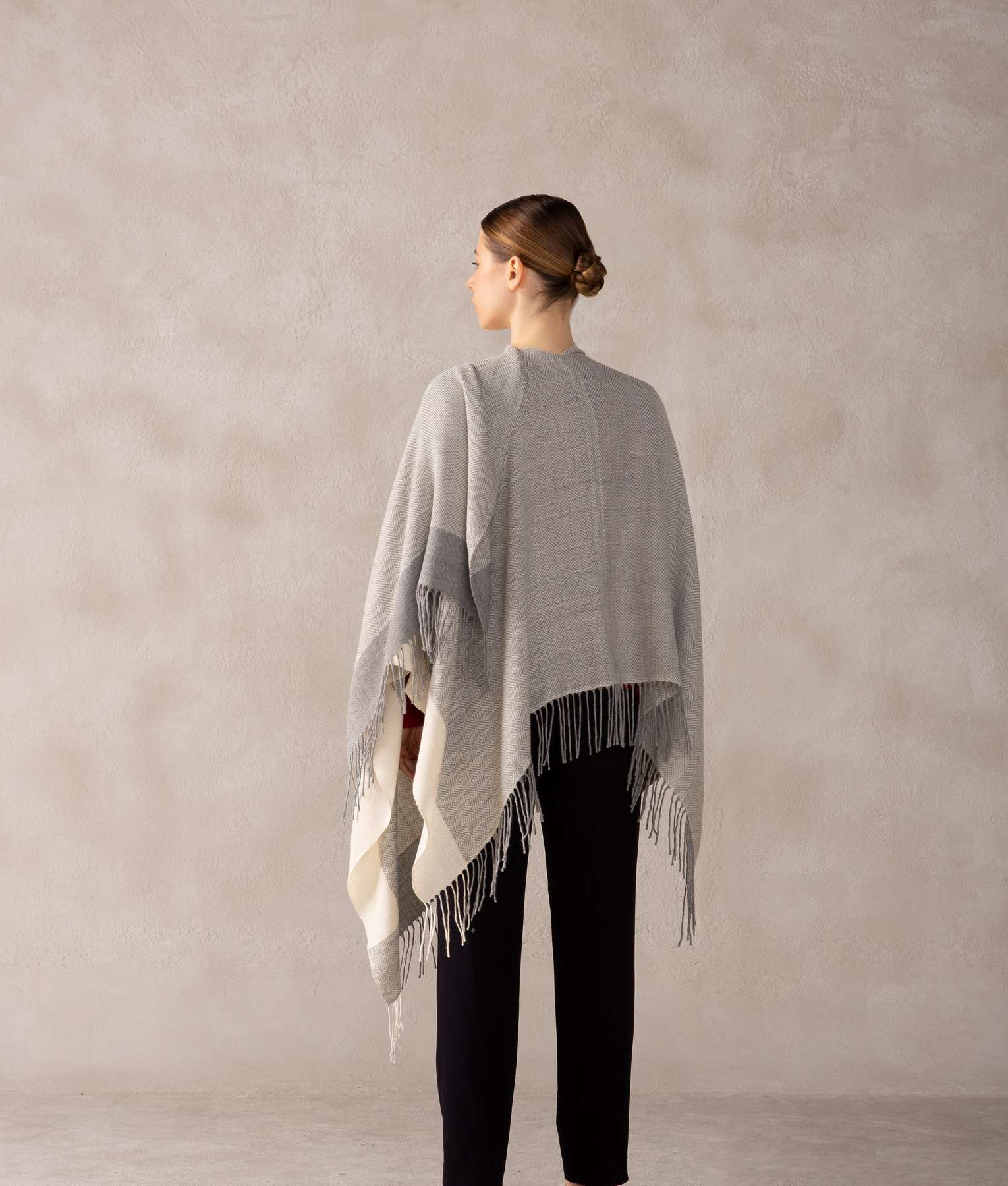 Ethnic Cape - Antique White And Supreme Gray