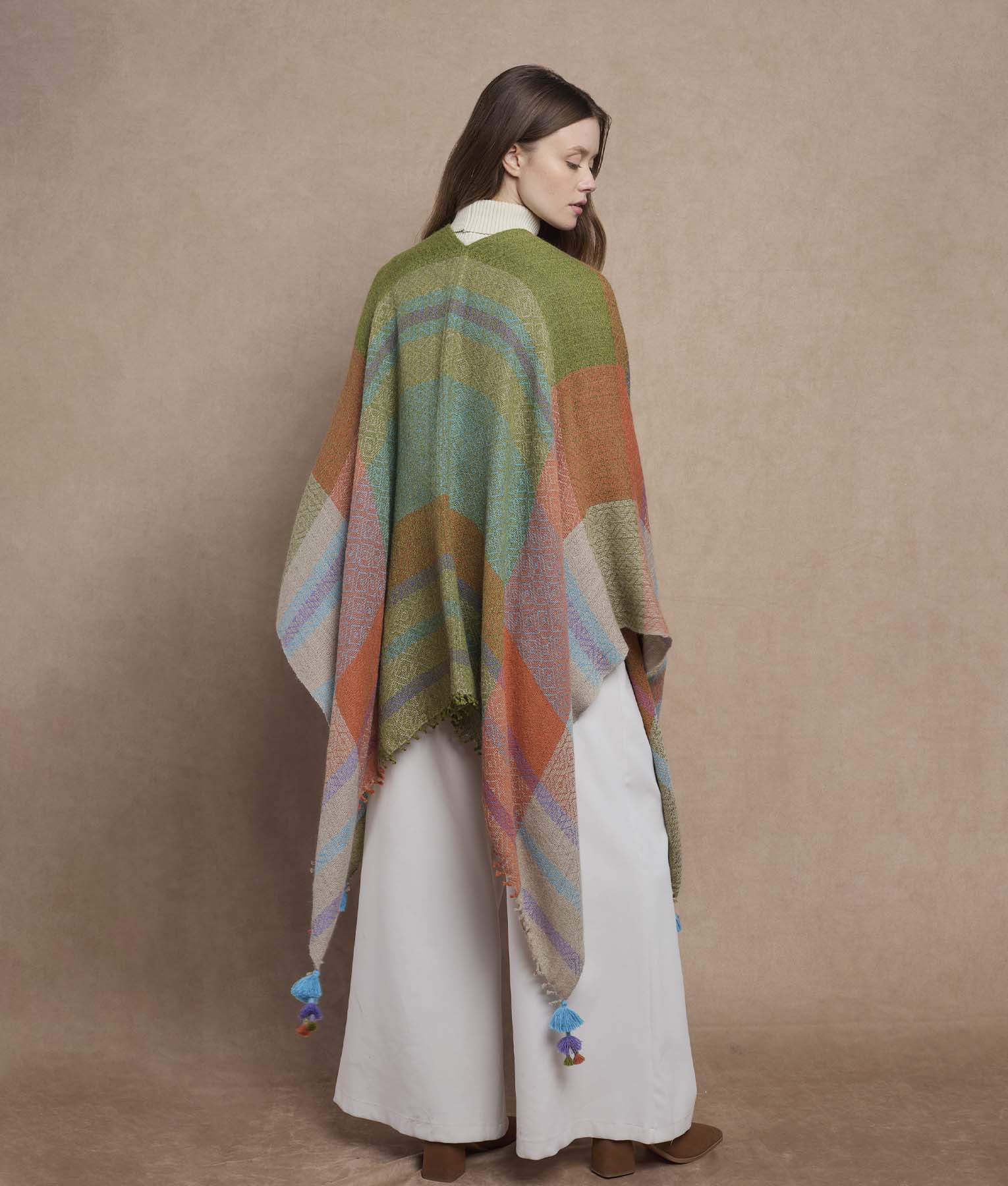 Unequal Cape