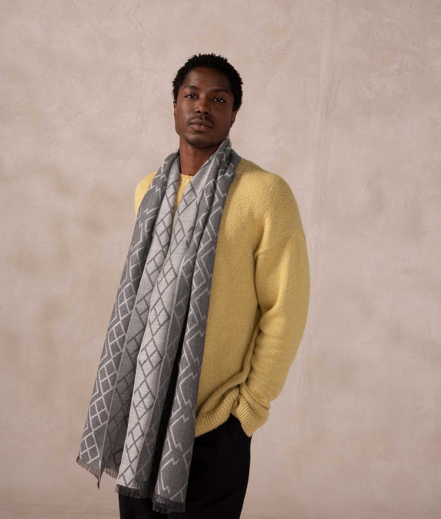 Chained Shawl - The Cloud And The Gray Violet