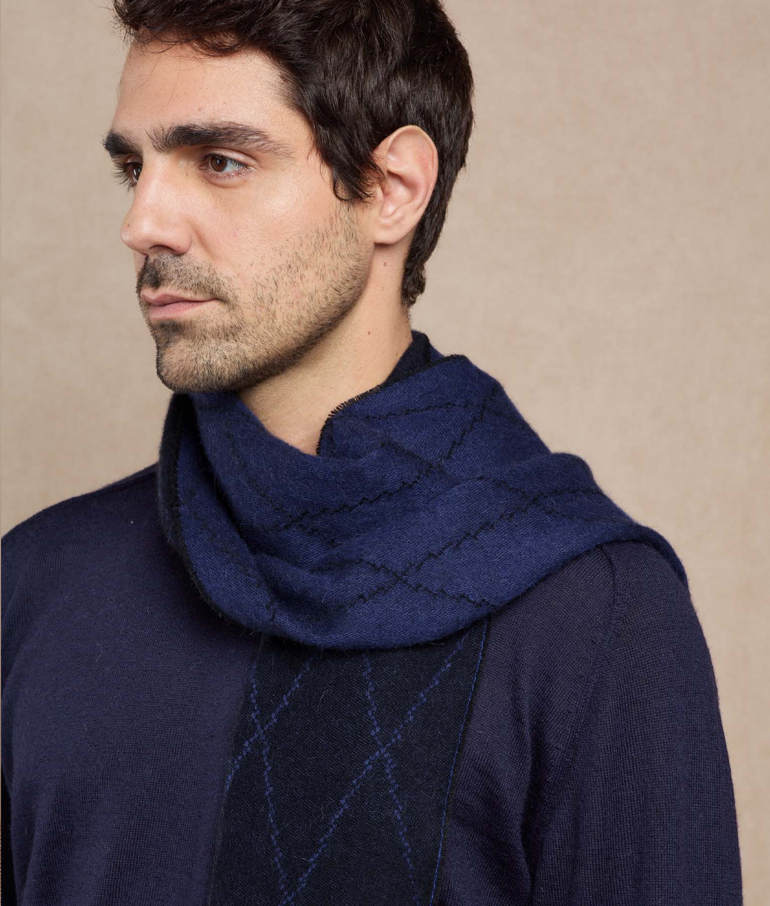 Los Coquitos Sarga Scarf