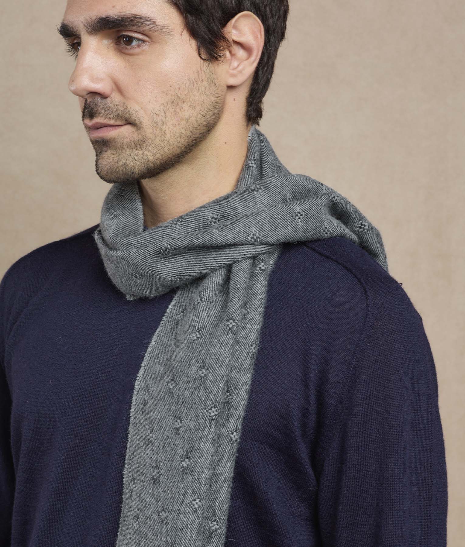 Los Adoquines Scarf