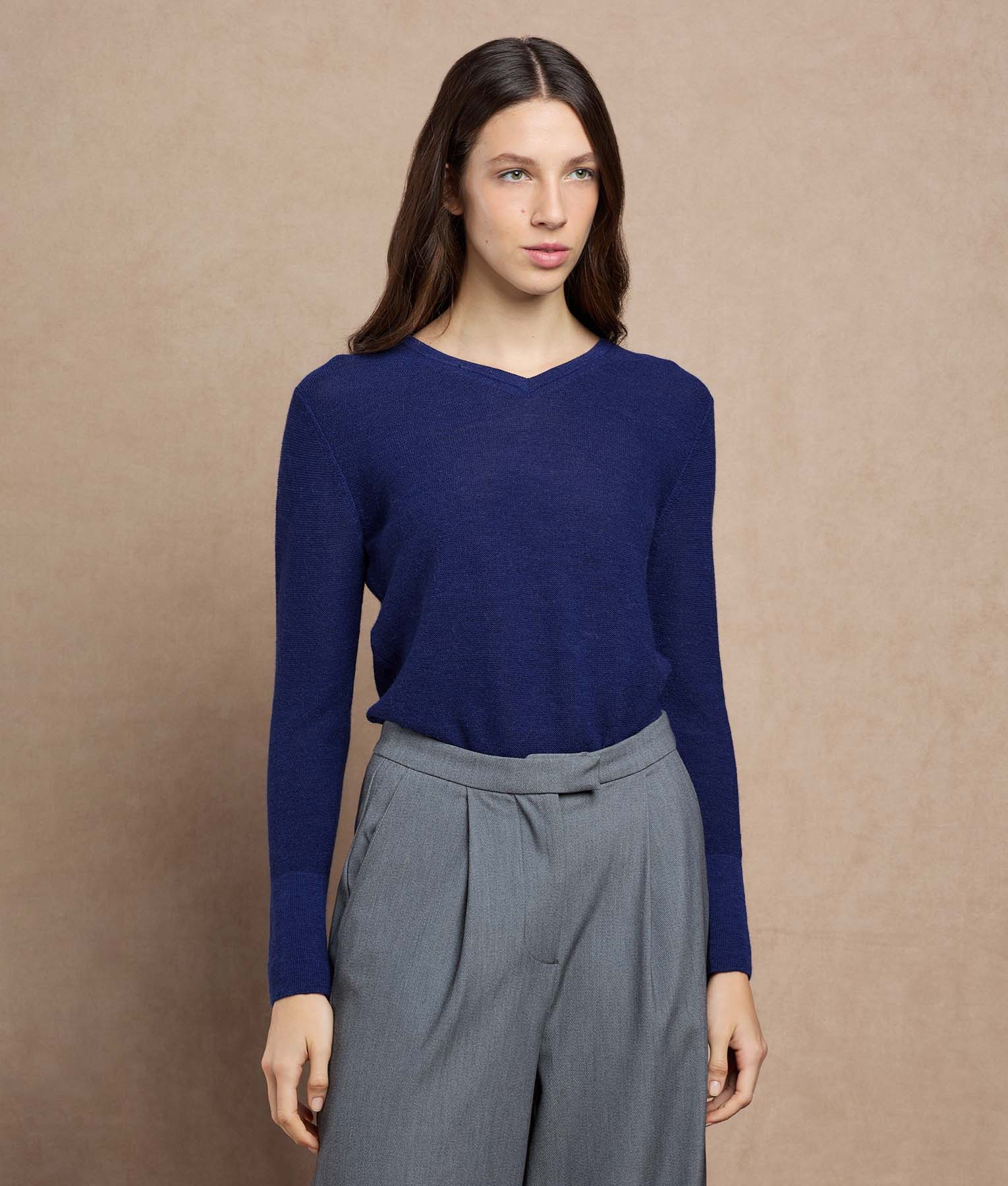 Links Basic Vee Sweater