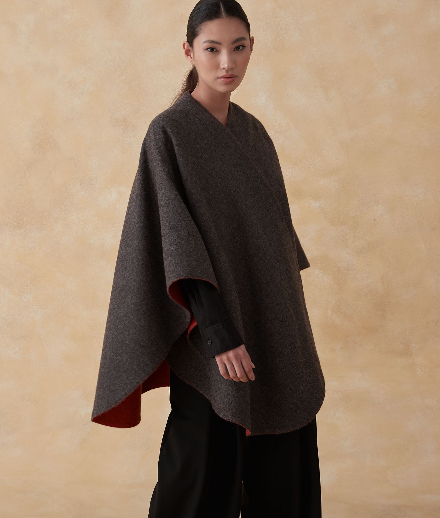 Reversible Soft Cape - Frost Gray And Mars Red