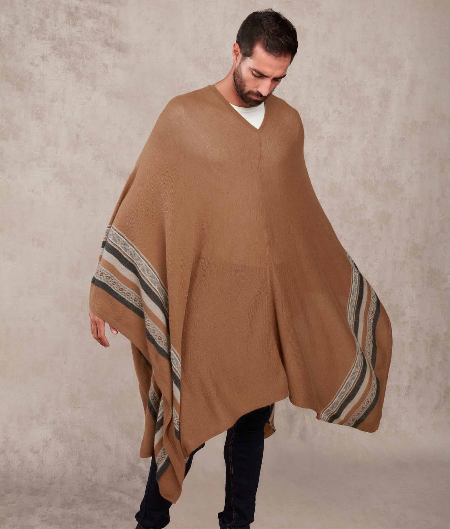 Poncho Rider - Squirrel And Espresso