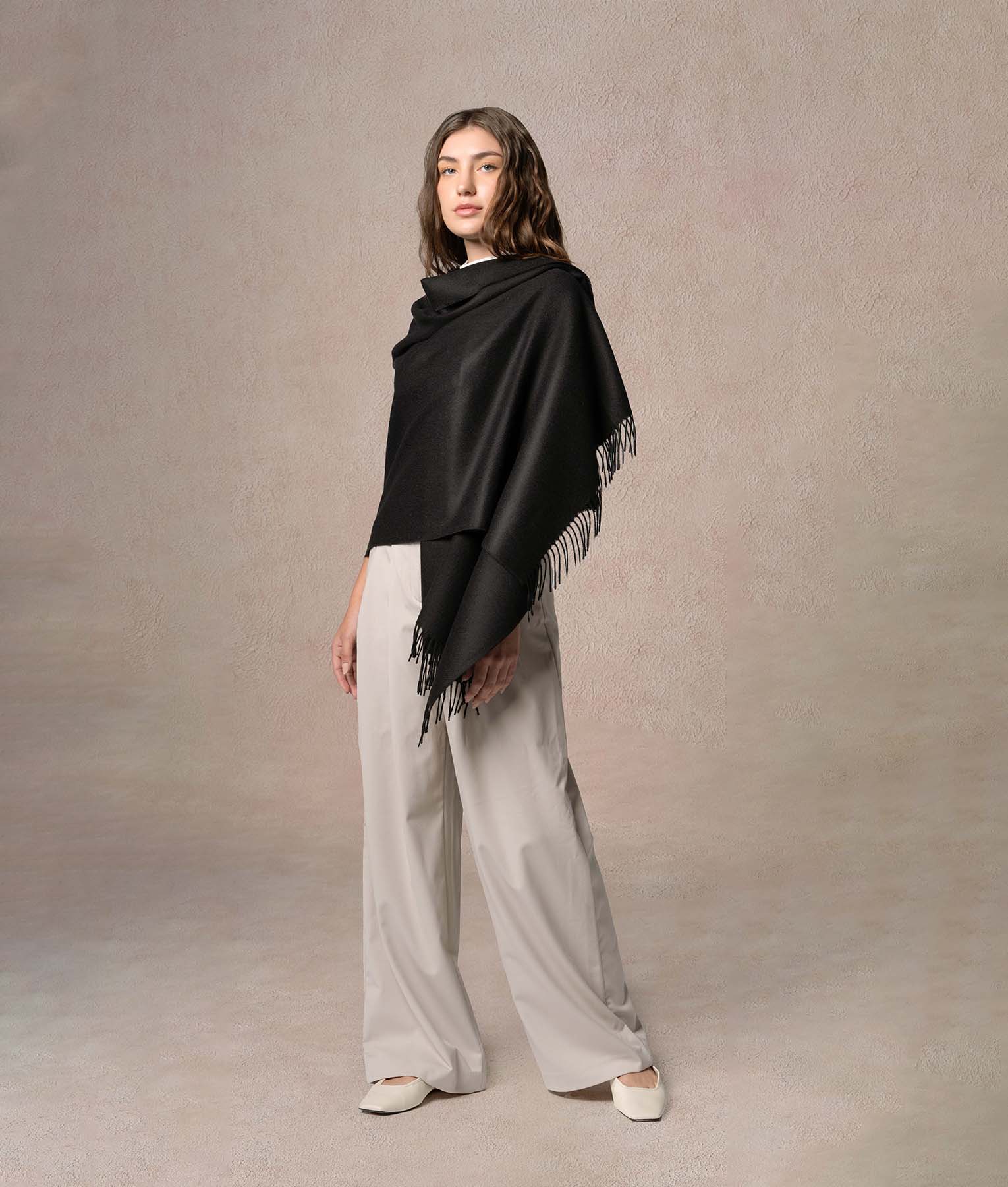 Premium Shawl - Black