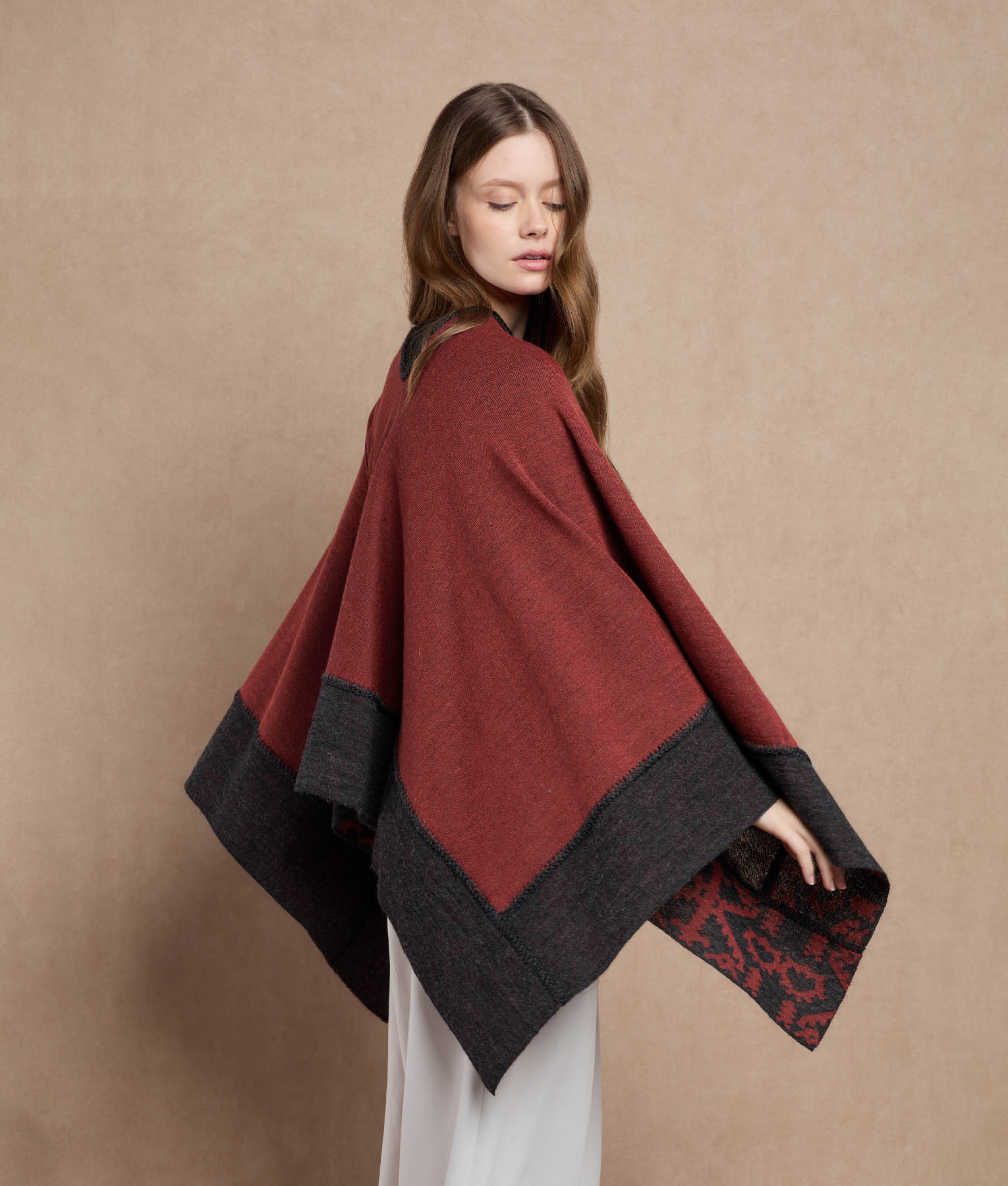 Duble Face Trimmed Poncho
