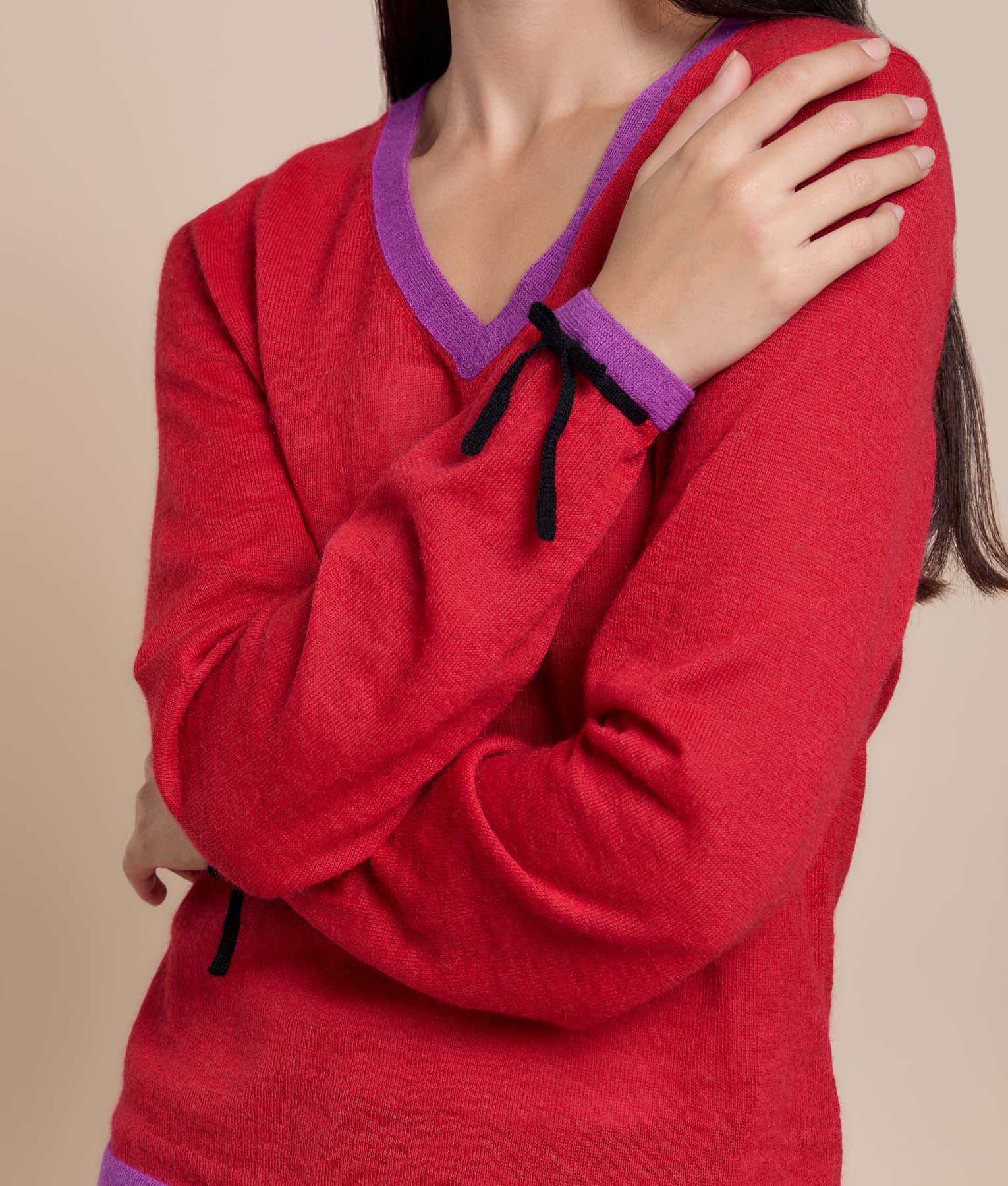 Elsa V-Neck Pullover