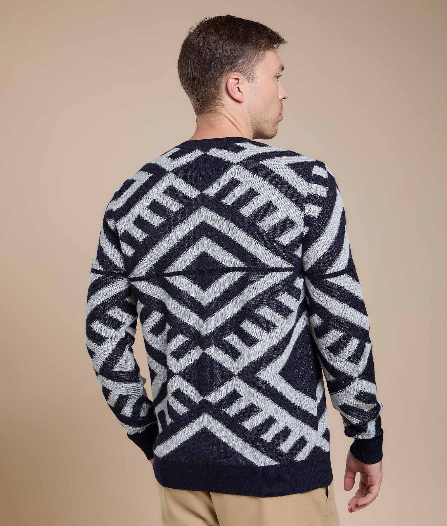 Cross-Diamond Crew Neck Pullover