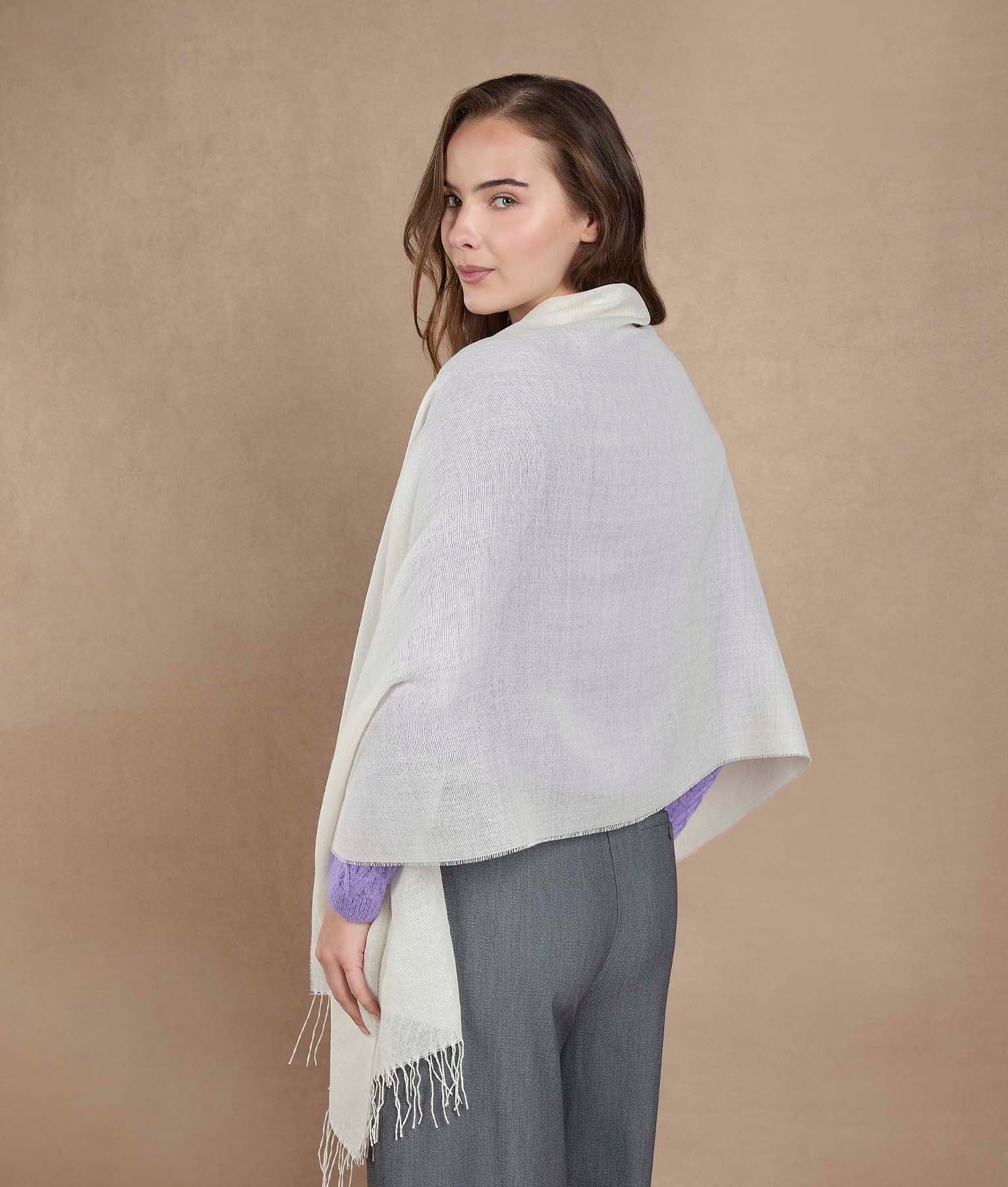 Tafeta Shawl