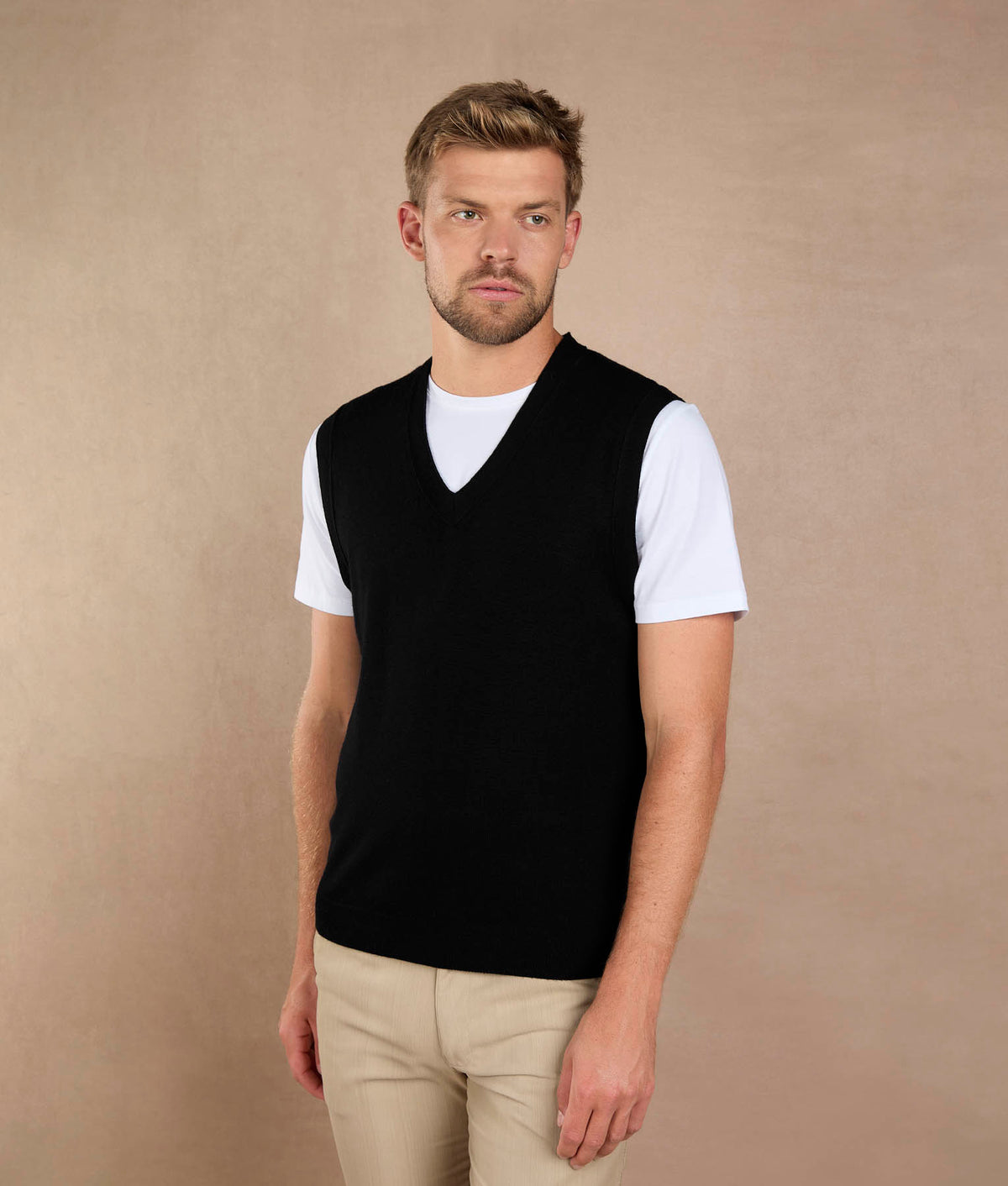 Classic V-Neck Vest - Black